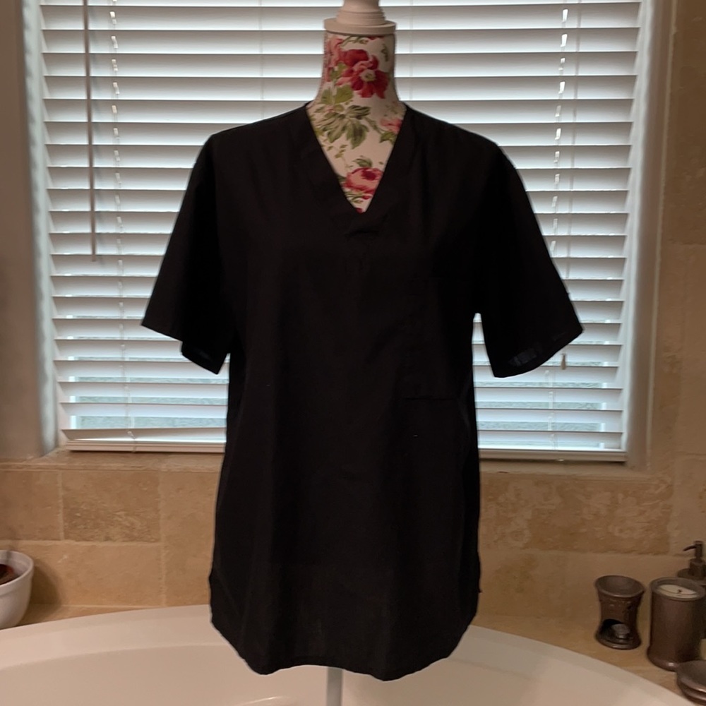 Scrub tops - medium - Picture 6 of 8